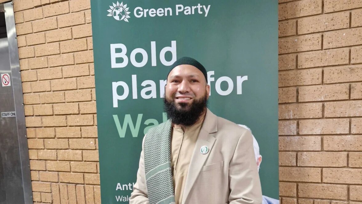 Green Party co-deputy leader Mothin Ali at the party conference on 3 October 2025 (Imran Mulla/MEE)