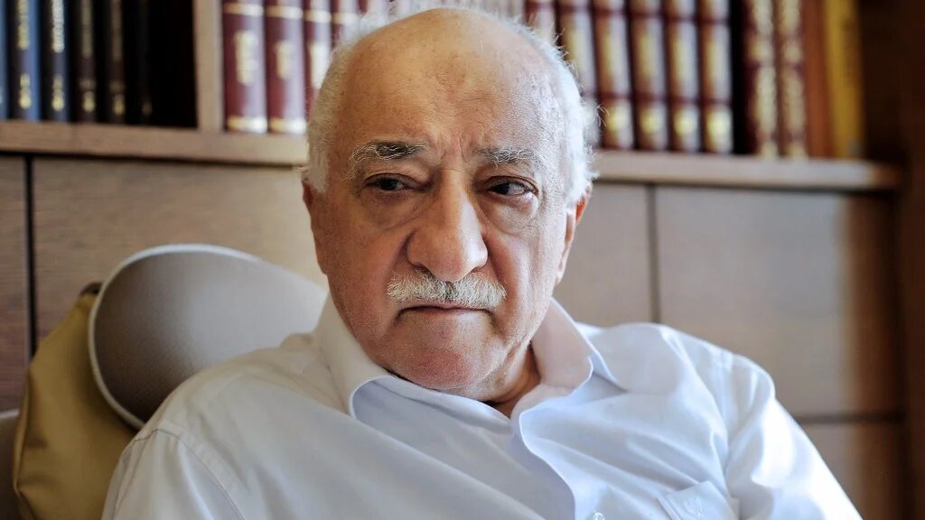 A handout picture released by Zaman Daily shows Fethullah Gulen at his residence on September 24, 2013 in Saylorsburg, Pennsylvania. (Selahattin Sevi / Zaman Daily / AFP) 