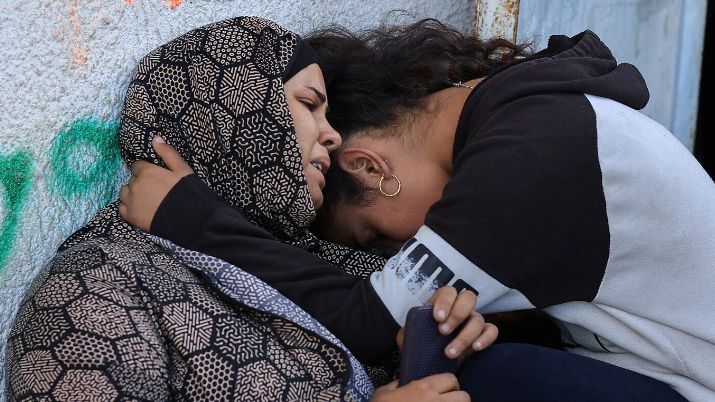 Mourners react during the funeral of a Palestinian boy killed in an Israeli strike on a police post at Al-Shifa Hospital in Gaza City, 5 May 2026 (Reuters/Dawoud Abu Alkas)