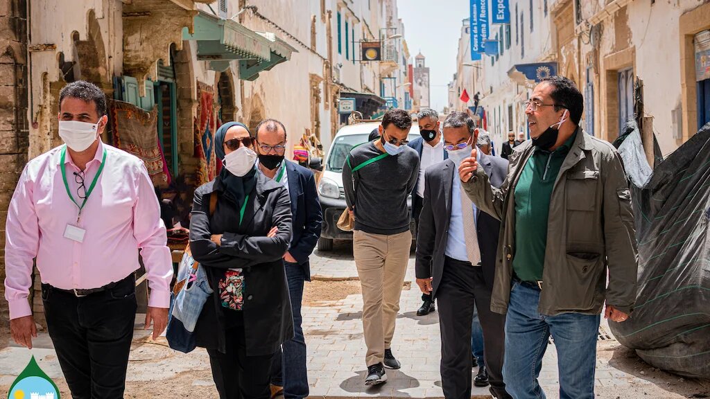 Visite d’Essaouira pour les financeurs pressentis de Mogagreen. En un an, quatre des principales multinationales de l’agro-alimentaire produisent à elles seules près de 6 millions de tonnes d’emballages plastiques (MEE/Abdessamad)