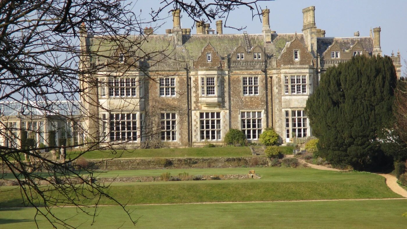 Wiston House, which hosts the UK's Wilton Park events, pictured in March 2016 (Wikimedia/Creative Commons)