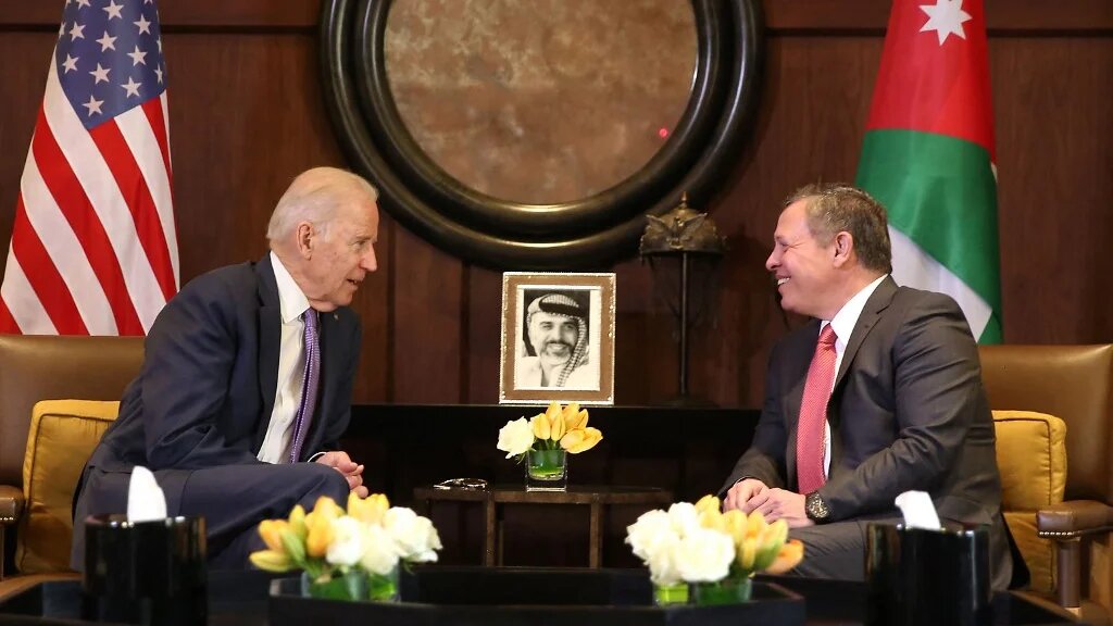 Jordan's King Abdullah II meets with then-US Vice President Joe Biden in Amman in 2016.