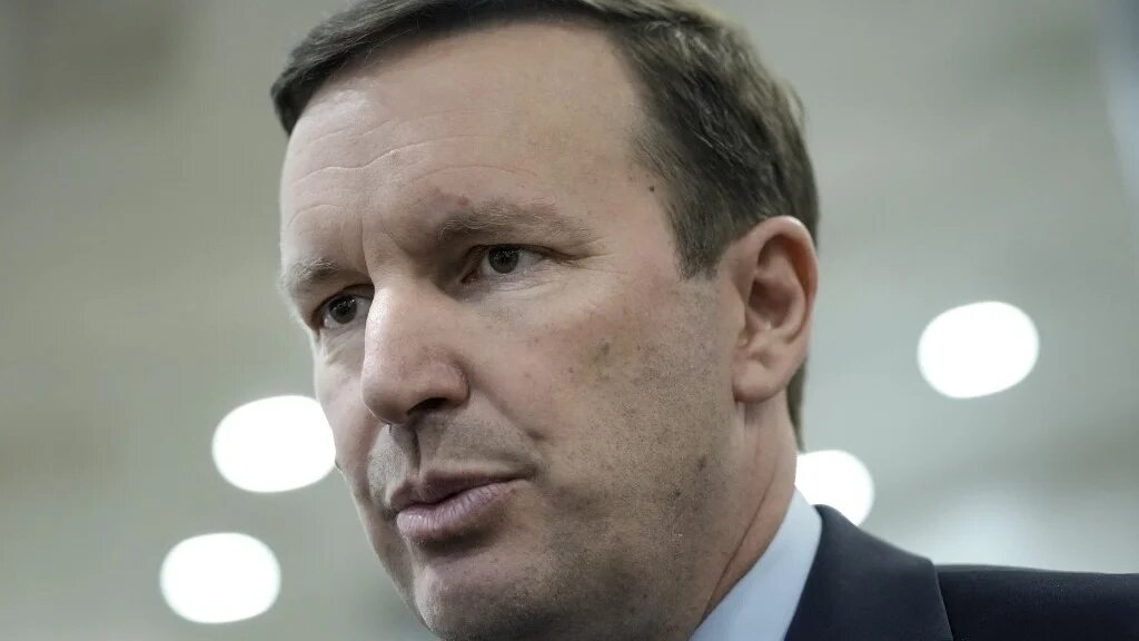 Senator Chris Murphy said that the US should prioritise reentering the Iran nuclear deal and reaching other long term agreements with Tehran.