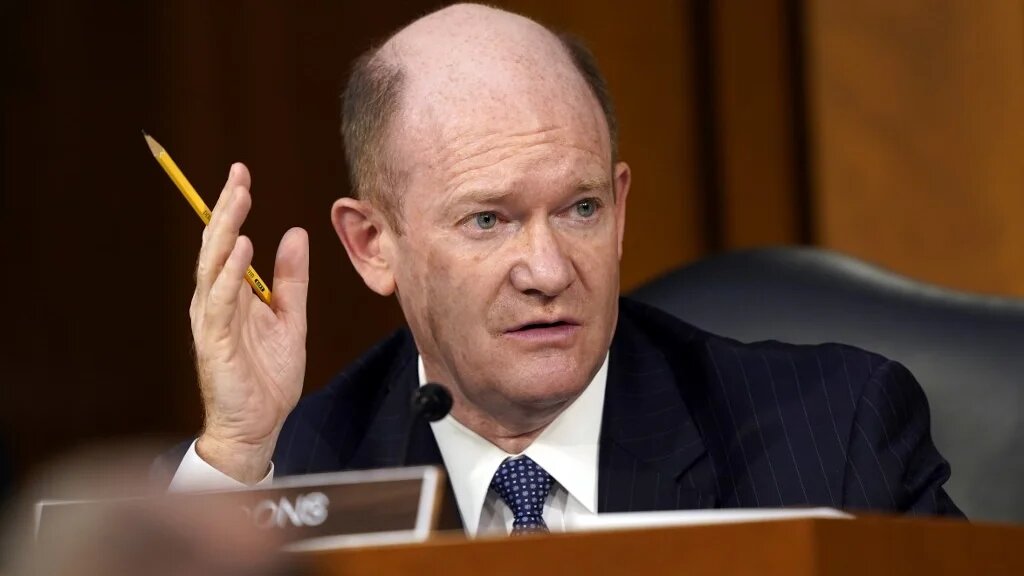 The letter, led by Senator Chris Coons, says that Facebook has not taken proper steps to enforce its "call to arms" policy.