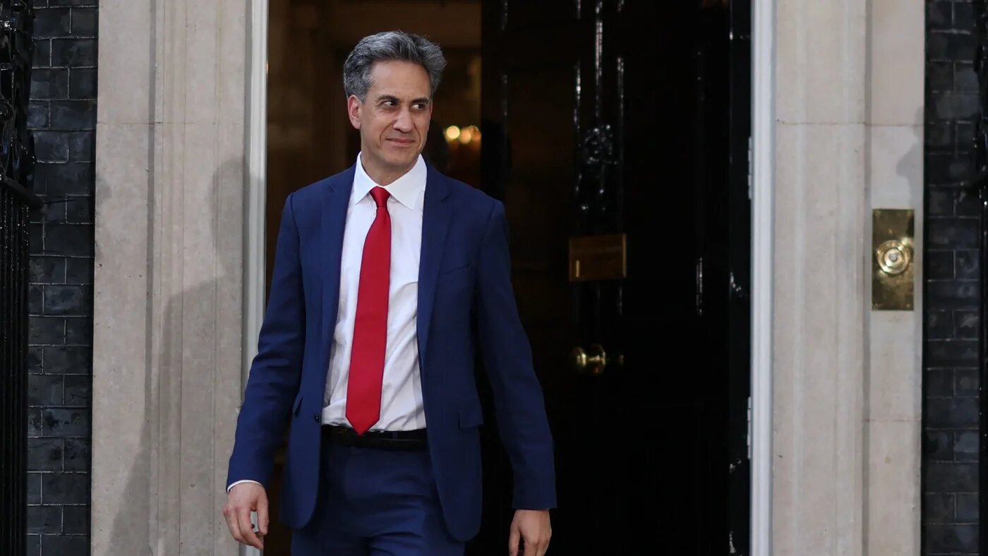 Britain's Foreign Secretary Ed Miliband leaves 10 Downing Street in London on 20 July 2026 (AFP/Henry Nicholls)