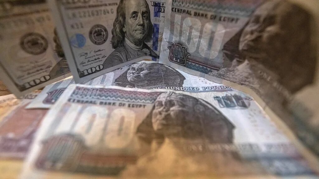 L’Égypte n’a plus que 34 milliards de dollars (31,6 milliards d’euros) de réserve contre 41 en février (AFP/Khaled Desouki)