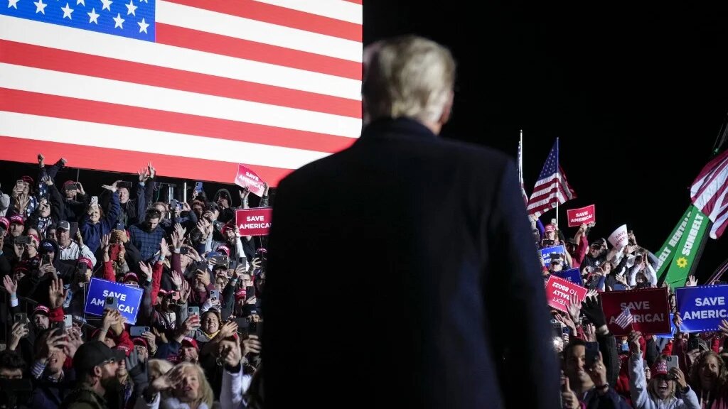 L’ex-président américain Donald Trump, qui flirte avec une nouvelle candidature à la Maison-Blanche, a promis lundi 7 novembre une « très grande annonce » pour la semaine prochaine, au moment où les Américains s’apprêtent à voter mardi pour des élections de mi-mandat cruciales (AFP)