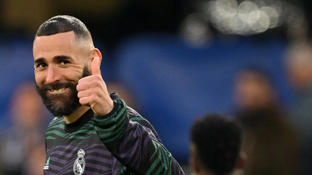 Karim Benzema se serait vu proposer un contrat de 200 millions d’euros pour évoluer deux saisons en Arabie saoudite (AFP/Glyn Kirk)