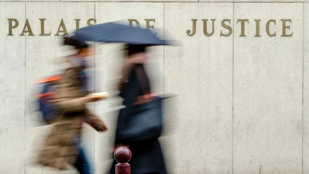 Devant le Palais de justice de Lille, au nord de la France (AFP/Philippe Huguen)