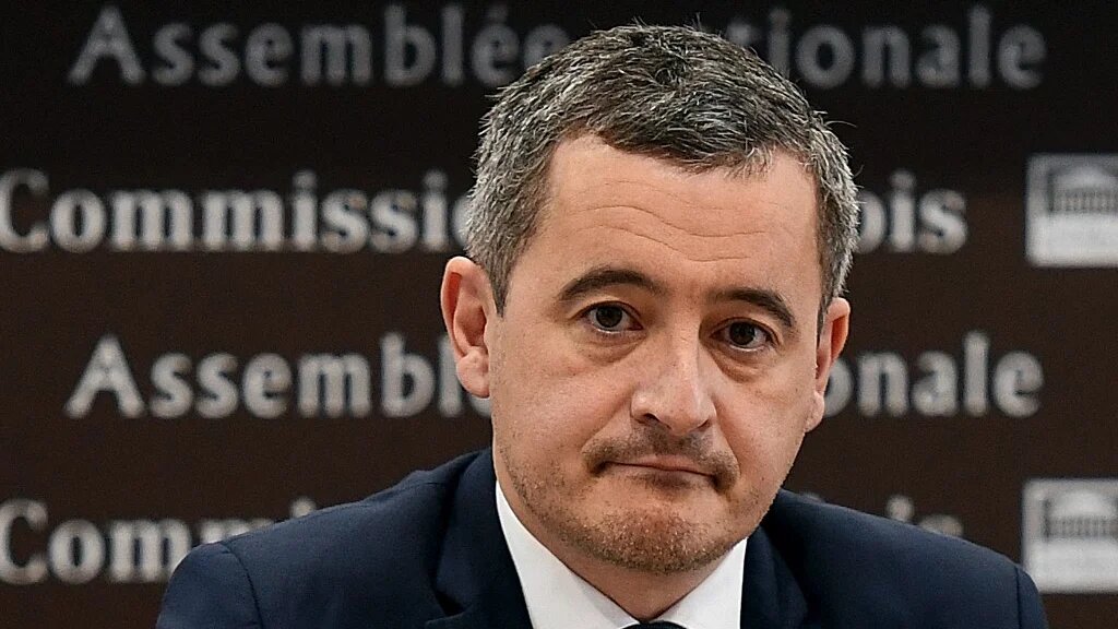 « Je ne connais pas les subventions données par l’État mais je pense que ça mérite d’être regardé dans le cadre des actions qu’ils [les militants de la LDH] ont pu mener et je rappelle que beaucoup de collectivités locales les financent », a déclaré Gérald Darmanin (AFP/Christophe Archambault)