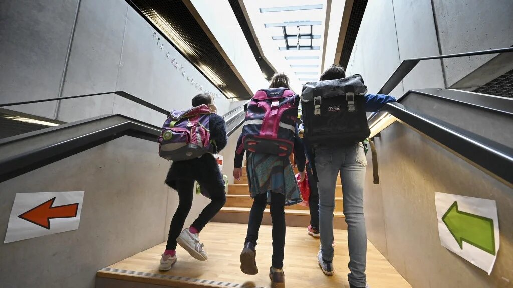 La police a demandé le pourcentage d’absentéisme durant l’Aïd al-Fitr à des directeurs d’établissements scolaires à Toulouse (AFP/Frederick Florin)