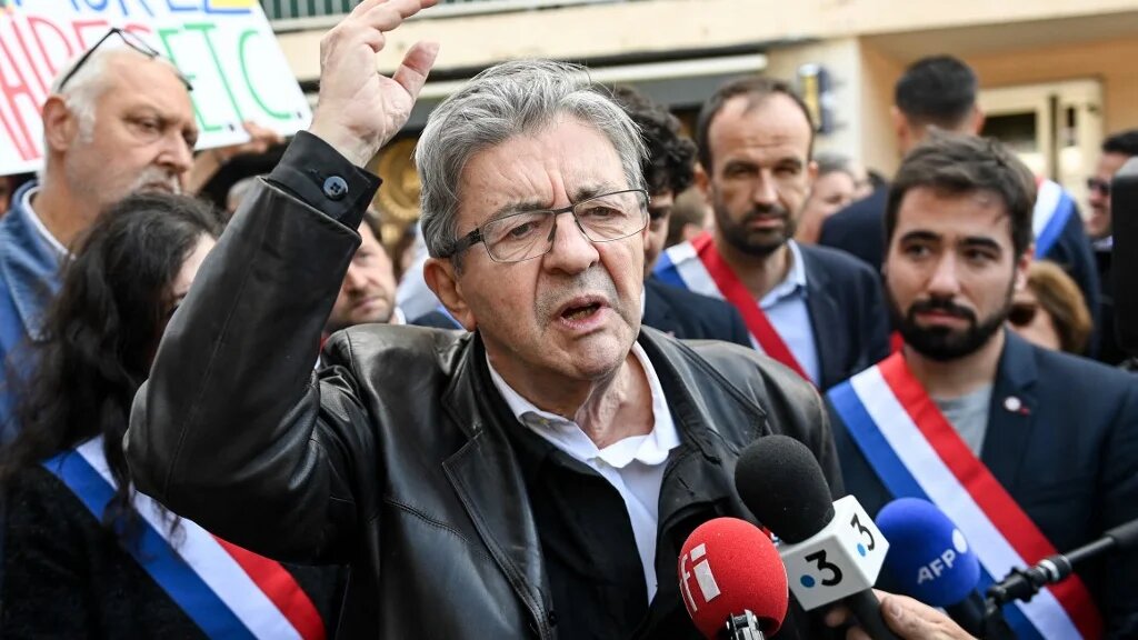 En ne prenant pas clairement partie pour Israël, Jean-Luc Mélenchon a été attaqué par la Première ministre Elizabeth Borne (AFP/Sébastien Salom-Gomis)
