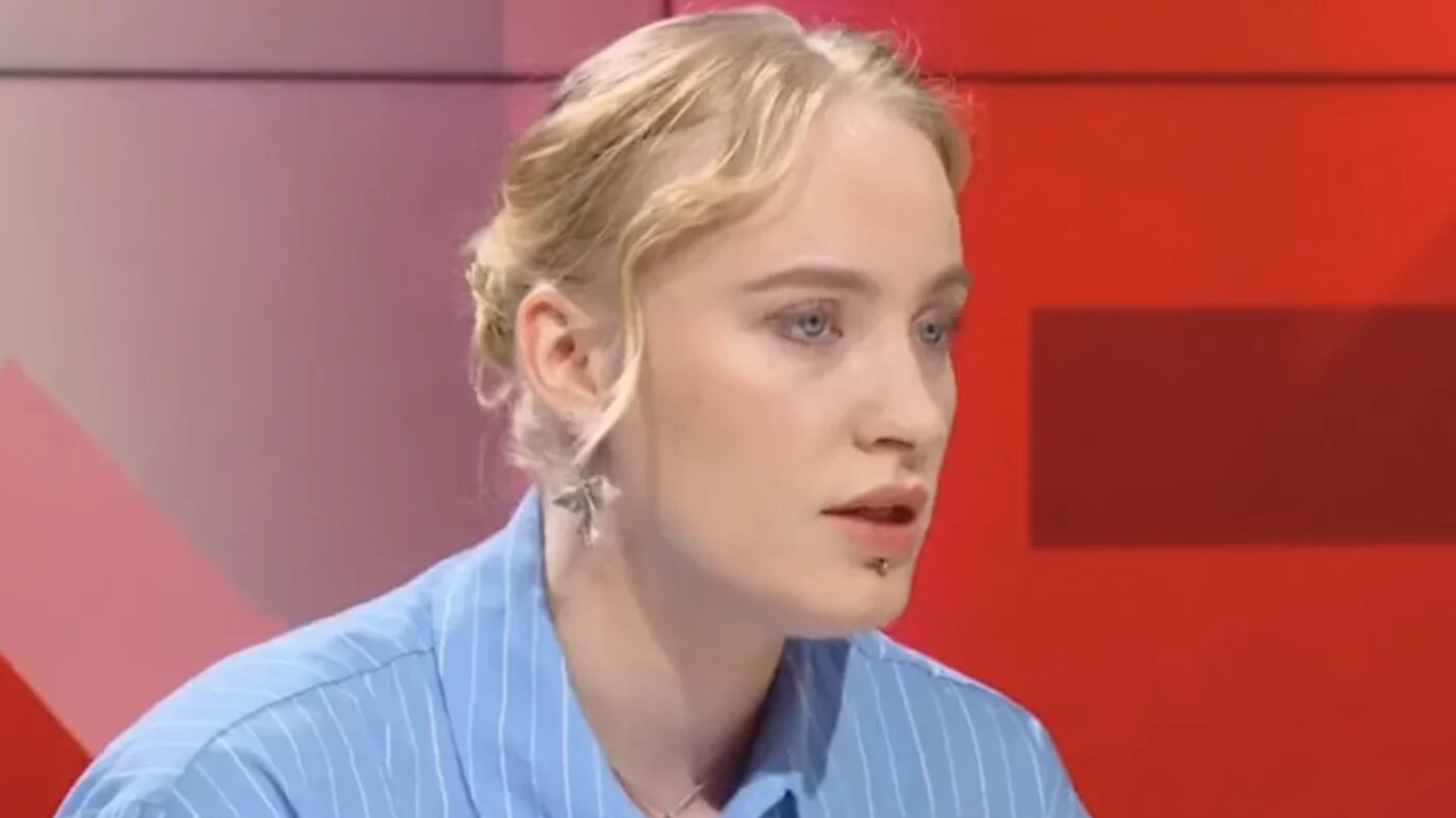 « J’ai l’impression qu’on a une véritable police des mœurs dans les lycées », a déclaré Mila (capture d’écran)