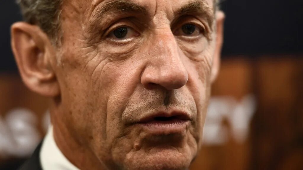 Nicolas Sarkozy est soupçonné d’avoir bénéficié, en connaissance de cause, des manœuvres entreprises par plusieurs protagonistes du dossier pour le disculper (AFP/Christophe Archambault)