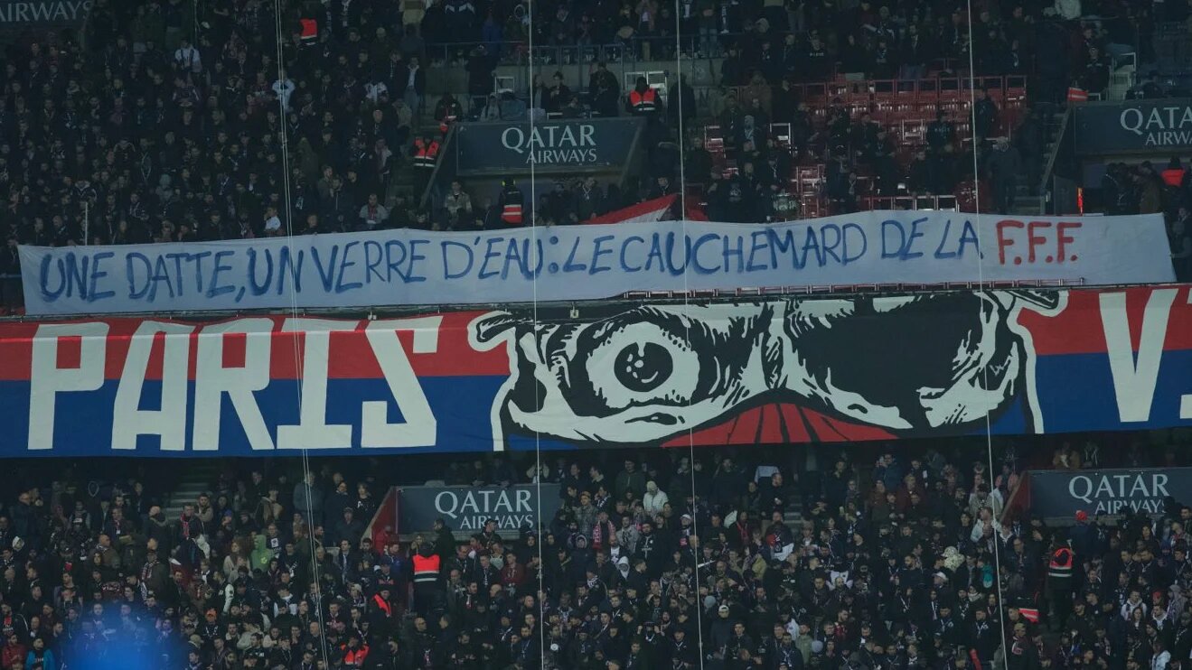Banderole du Collectif Ultras Paris du PSG, dimanche 2 avril 2023 au Parc des Princes, à Paris (Twitter)
