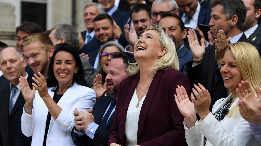 Que ce soit en nombre de voix (un peu plus de 3 millions) ou en pourcentage des inscrits (7,39 %), les scores obtenus par le RN demeurent faibles (AFP/Alain Jocard) 