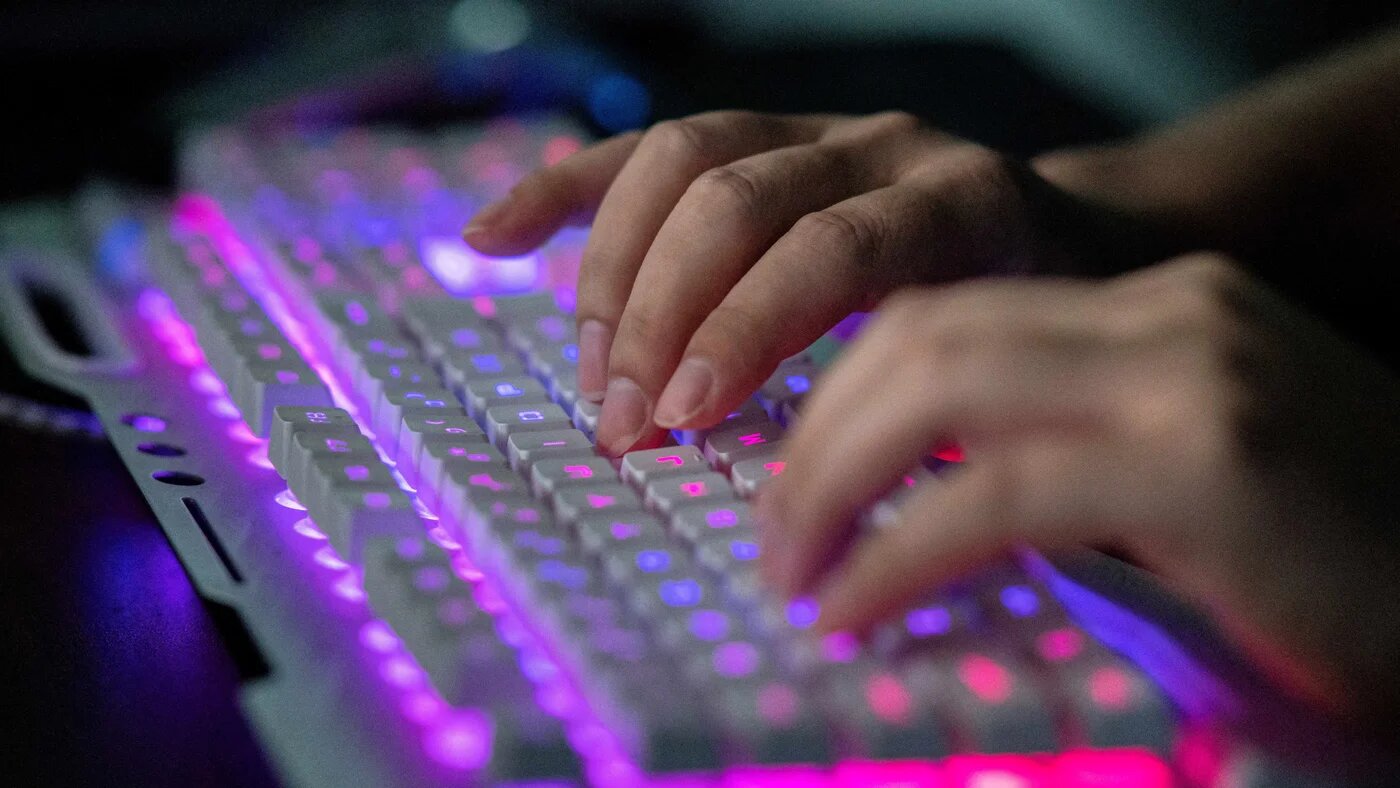 "Candiru, comme de nombreuses sociétés occidentales produisant des logiciels espions, mène avec ses clients autoritaires une guerre contre la vie privée" - Marc Owen Jones (AFP)