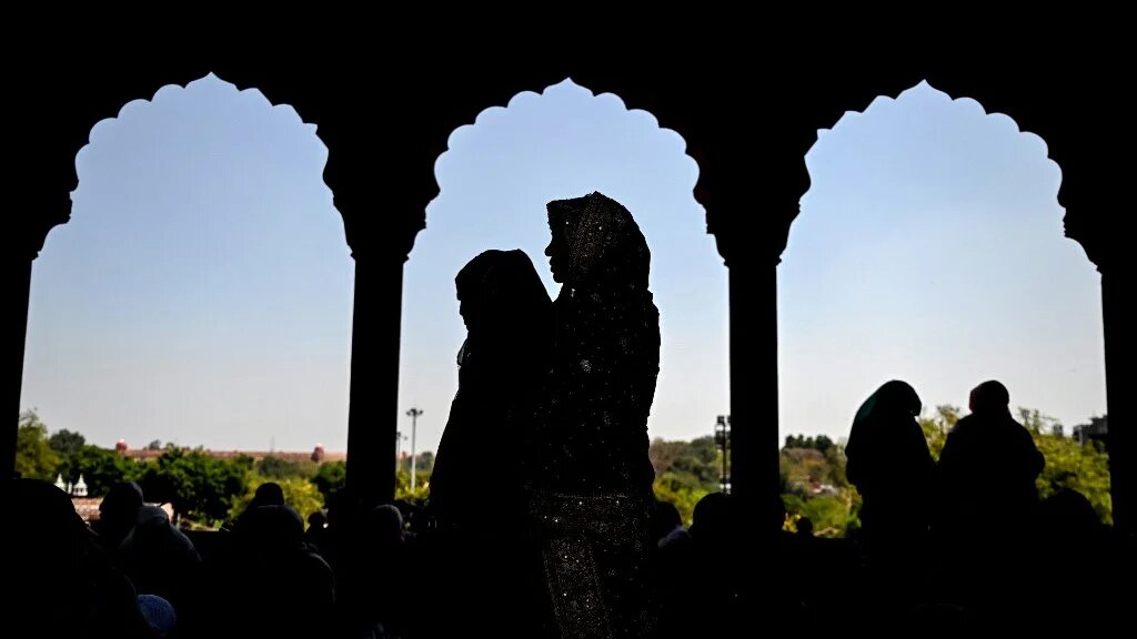 Muslim devotees gather at Jama Masjid in Delhi on 21 March 2025 (Arun Sankar/AFP)