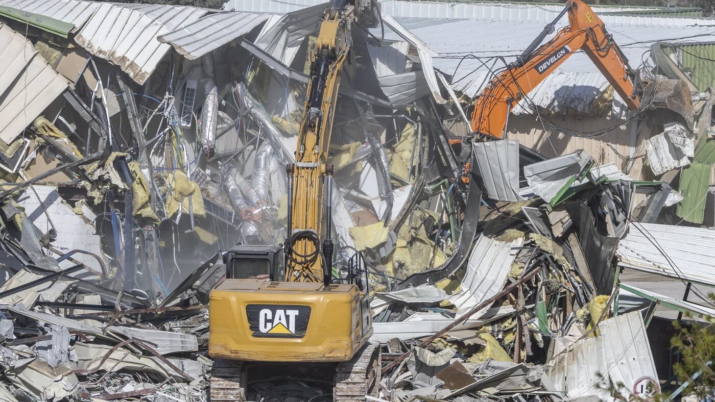 Israel demolish United Nations Relief and Works Agency's (UNRWA) building in the Sheikh Jarrah neighbourhood, east Jerusalem, on 20 January, 2026 (Ilia Yefimovich/AFP)