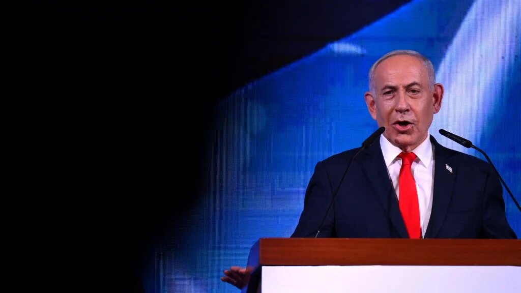 Israeli Prime Minister Benjamin Netanyahu addresses his supporters in Jerusalem, hours after polls closed in a close election, on 28 October 2026 (Jewel Samad/AFP)