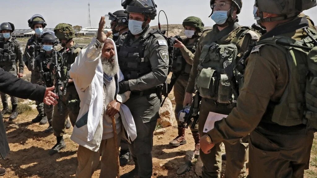 Israeli settlers targeted the "livelihoods of rural Palestinians, vandalising livestock, agricultural lands, trees and homes", according to UN experts