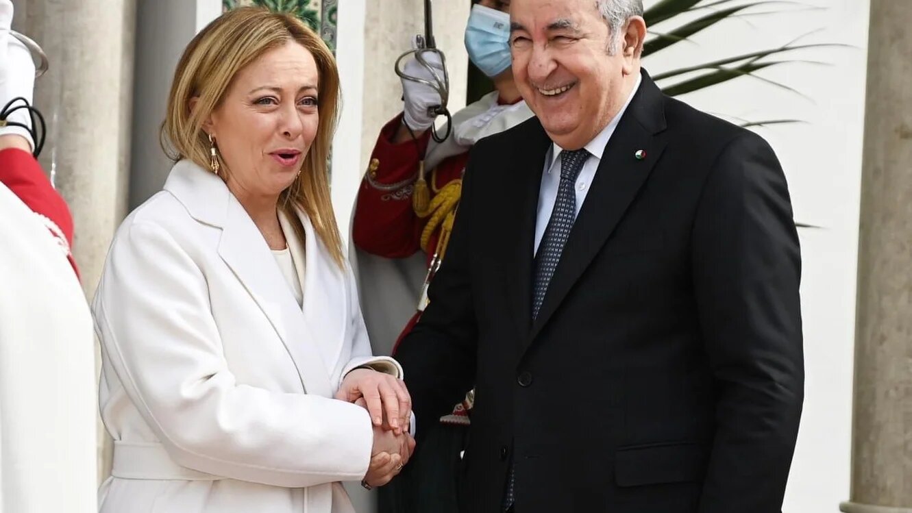 Giorgia Meloni est reçue par le président Abdelmadjid Tebboune à Alger, le 23 janvier 2023 (Twitter)