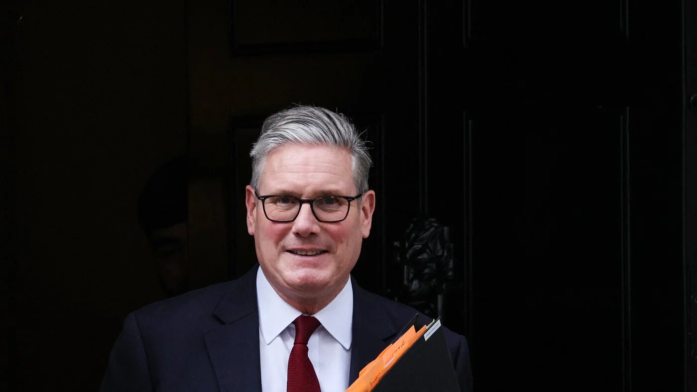 Britain's Prime Minister Keir Starmer leaves 10 Downing street, in central London, on 21 July 2025 (AFP/Adrian Dennis)