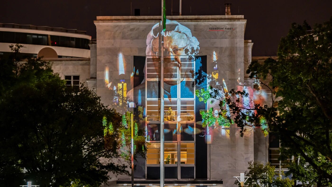 A photo of Jamal Khashoggi projected onto the Saudi embassy in Washington DC.