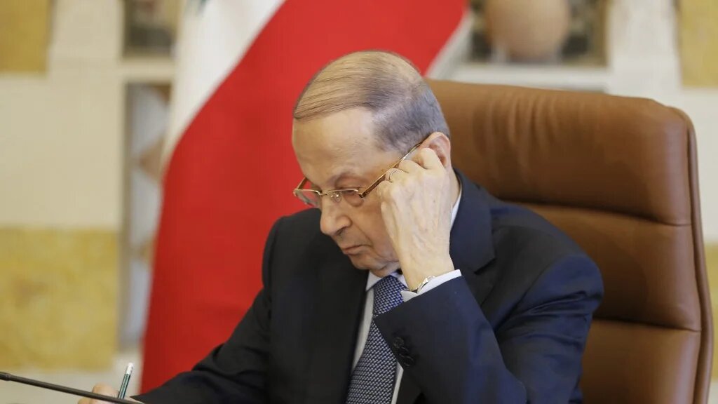Les détracteurs de Michel Aoun lui font assumer l’entière responsabilité de la situation dans laquelle se trouve aujourd’hui le Liban (AFP/Joseph Eid)