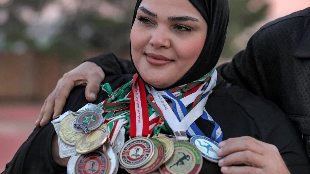 Retaj al-Sayeh doit participer en février à une compétition aux Émirats arabes unis, puis aux Championnats d’Afrique d’athlétisme prévus en juin au Cameroun (AFP/Mahmud Turkia)
