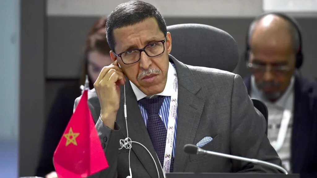 Omar Hilale, ambassadeur marocain à l’ONU, a reproché à l’Algérie ses contradictions quand elle attaque le Maroc sur le Sahara occidental tout en se montrant solidaire dans le drame du séisme qui a frappé le sud-ouest du pays, le 8 septembre 2023 (AFP/Ronaldo Schemidt)