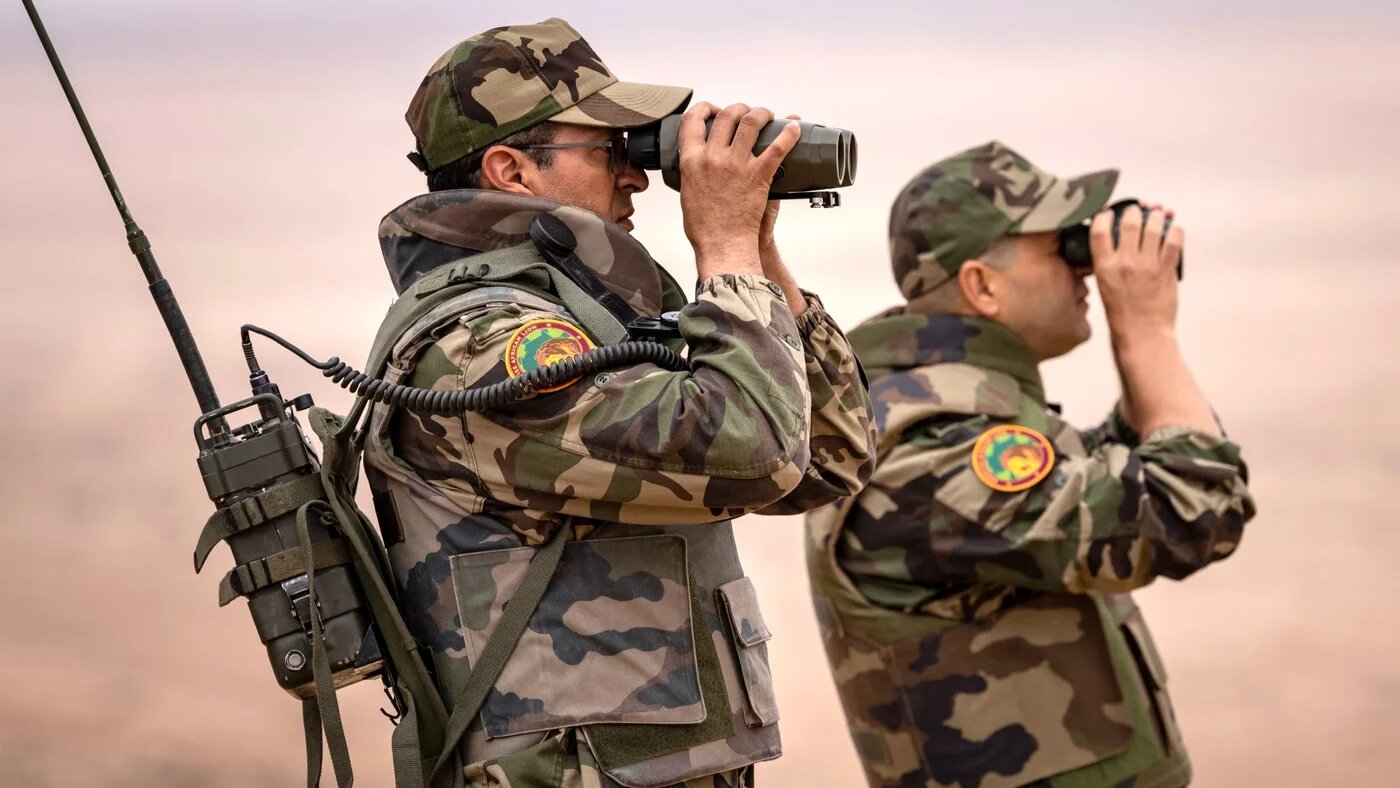 Members of the Moroccan royal armed forces (FAR) take part in the joint US military exercise "African Lion" in the Tan-Tan region in southwestern Morocco on 31 May 2024 (AFP/Fadel Senna)