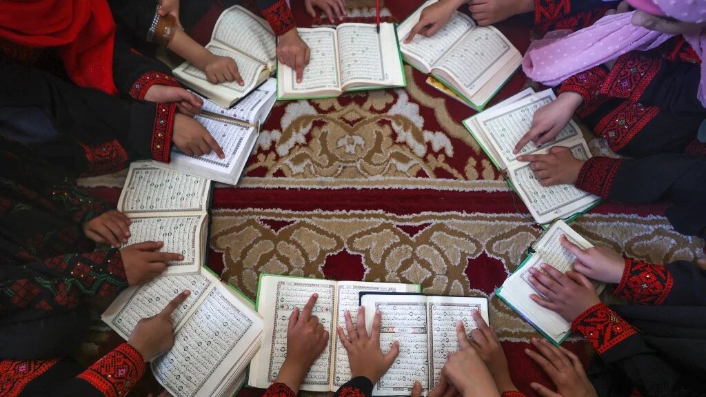« Ma lecture est radicale car je remets le féminin au cœur de l’islam » – Karima Berger (AFP/Mohammed Abed)
