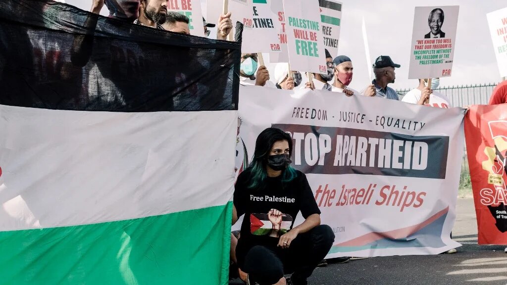 Si les effets économiques directs engendrés par le BDS sont à ce jour toujours difficiles à chiffrer, le mouvement a, depuis sa création, réussi à faire plier plusieurs grandes entreprises qui ont décidé de cesser leurs activités économiques en Israël, à l’image d’Orange et CRH en 2016 ou encore Veolia en 2012 (AFP)