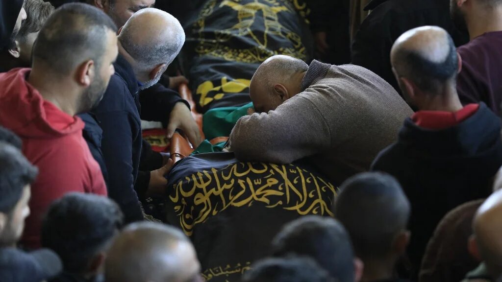 Les différentes autorités israéliennes se renvoient la balle et la responsabilité de la mauvaise identification des victimes reste difficile à établir (AFP/Zain Jaafar)