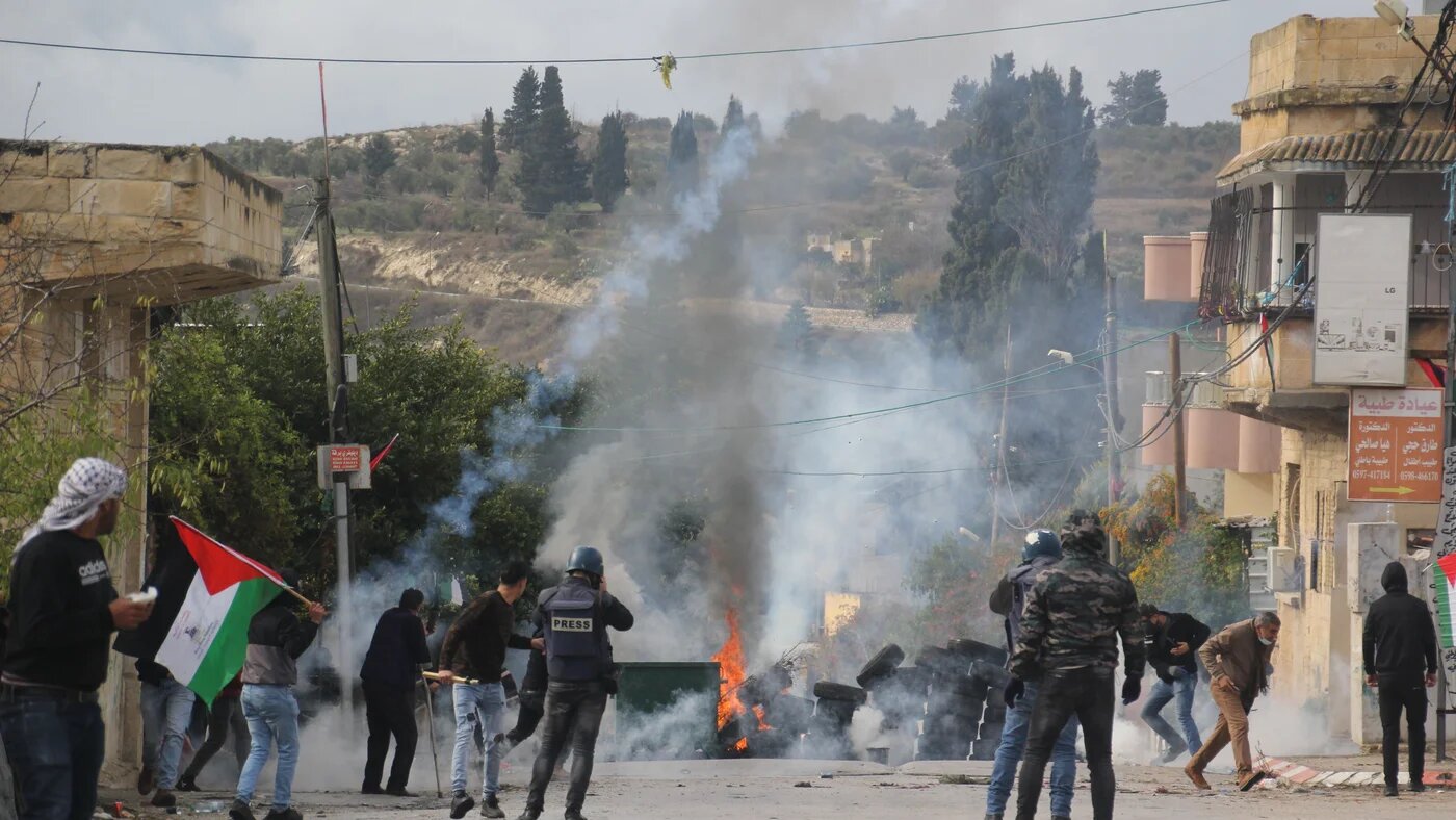 Palestinian protesters and journalists attacked by tear gas in Burqa, Nablus