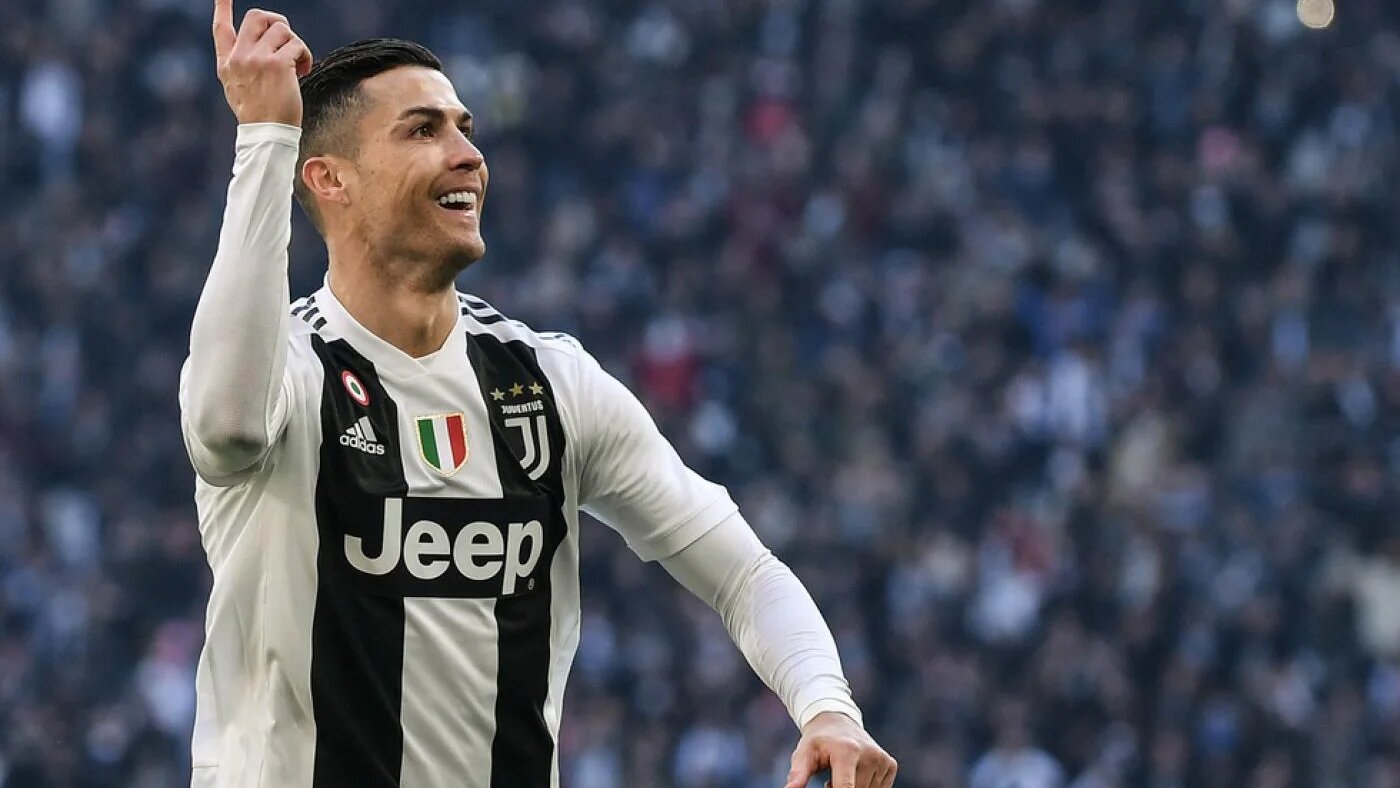 Ronaldo est devenu le meilleur buteur de tous les temps, après avoir inscrit le 760e but de sa carrière, marqué lors de la victoire 2-0 de son équipe en Supercoupe d’Italie contre Naples le 20 janvier 2021 (AFP)