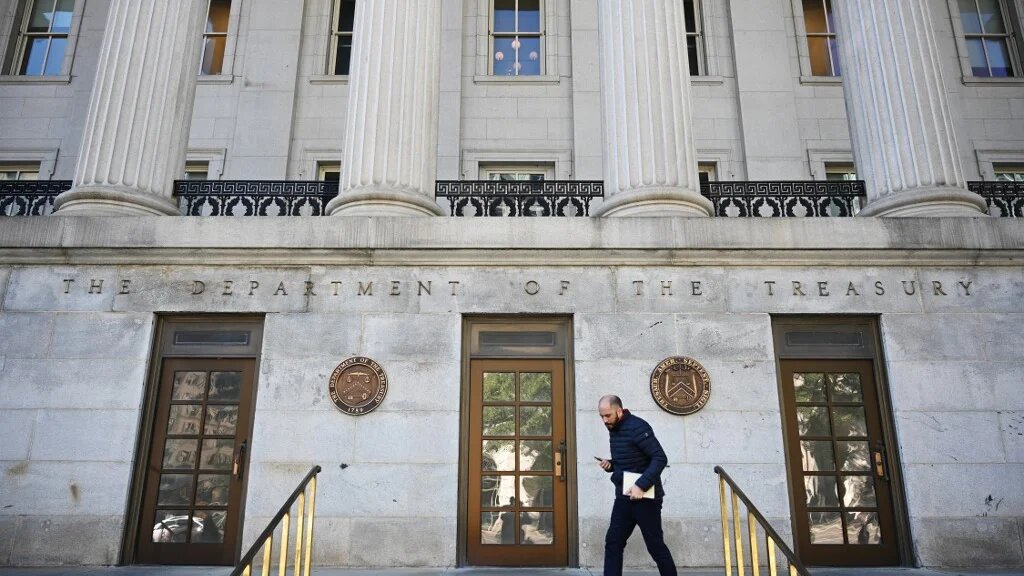 Trump officials did not broadly consult with State Department and national security advisors ahead of issuing the license to Gertler, according to the New York Times.