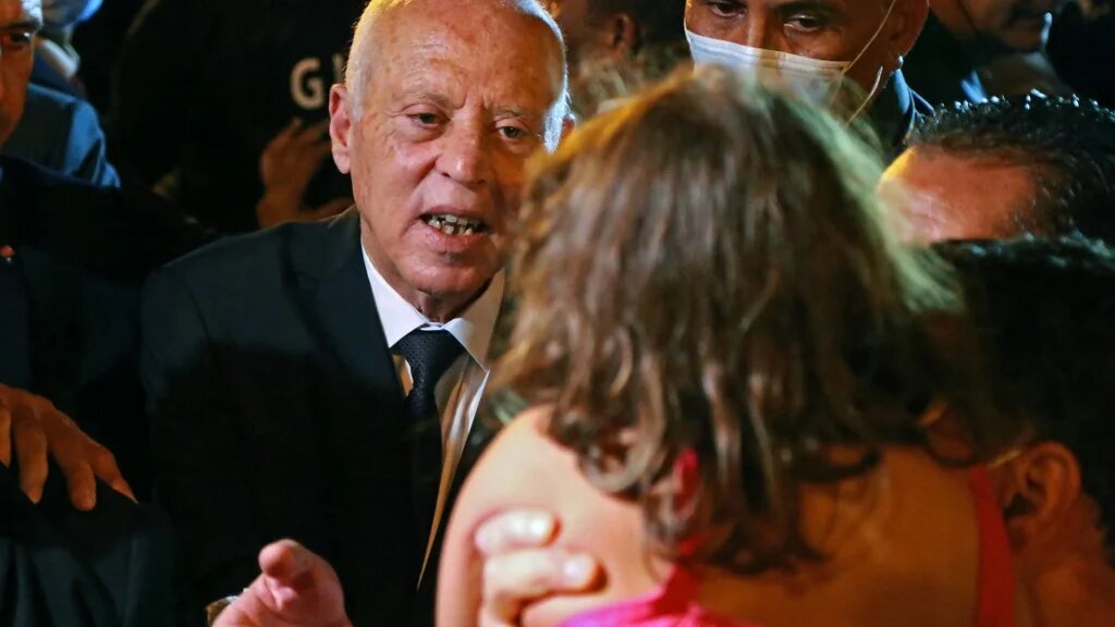  Kais Saied a déclaré à son ministre des Affaires étrangères que « la souveraineté de la Tunisie et son indépendance sont au-dessus de tout » (AFP/Anis Mili)