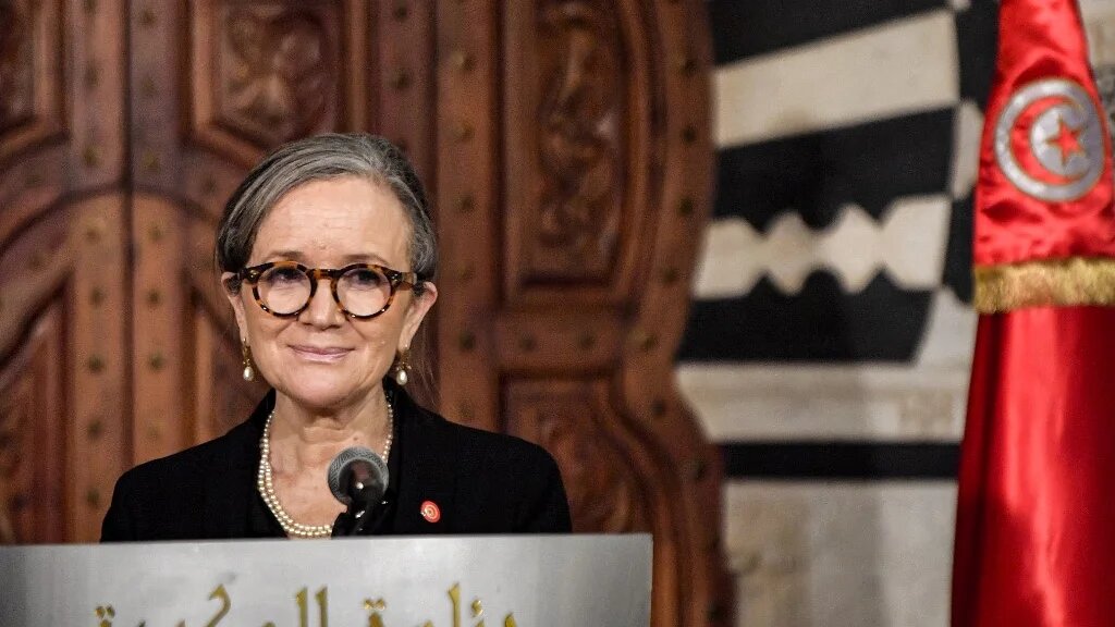 Najla Bouden a été remplacée par un ancien haut cadre de la Banque centrale, Ahmed Hachani (AFP/Fethi Belaïd)