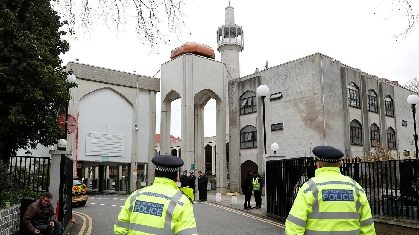 Police officers are seen outside the London Central Mosque on 21 February 2020 (Reuters)