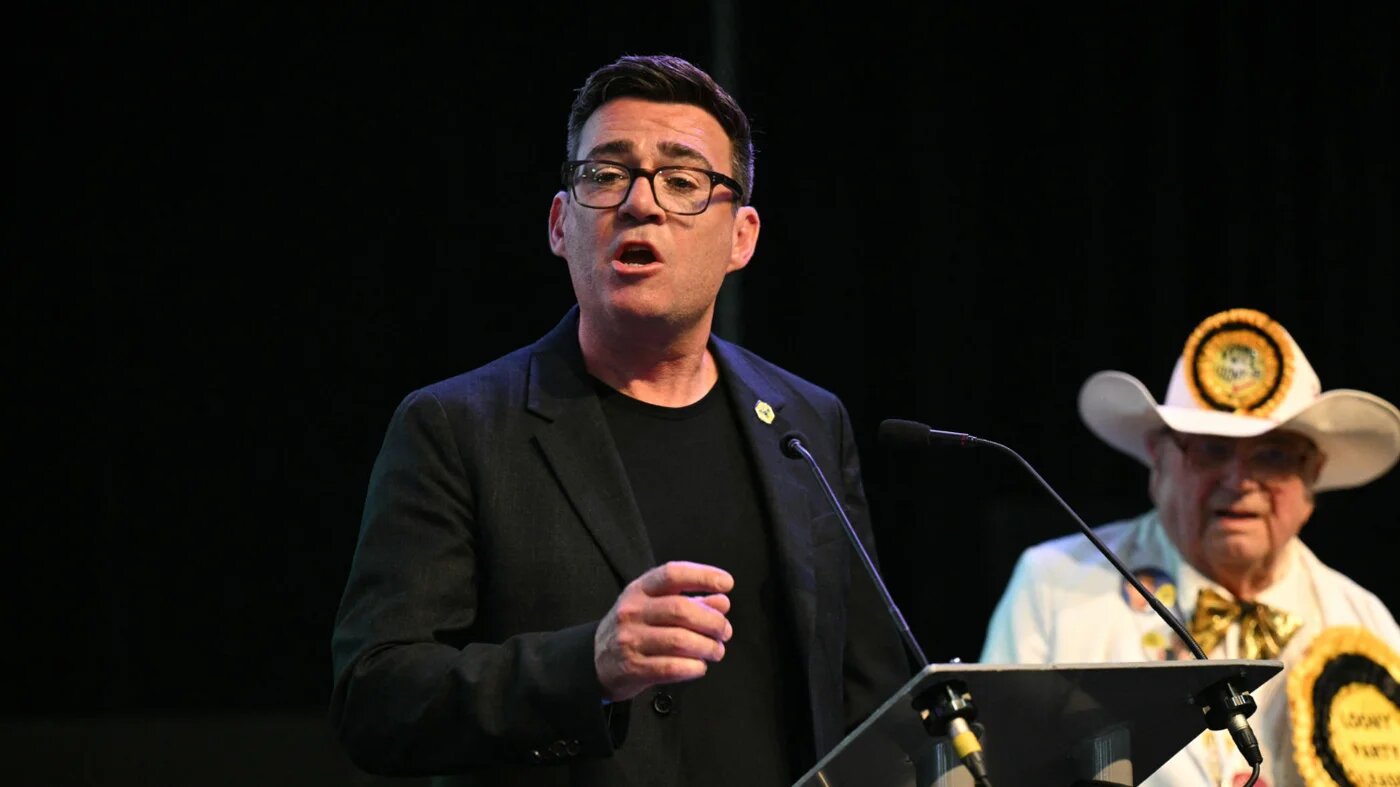 Labour Party MP Andy Burnham delivers his acceptance speech after winning the Makerfield by-election on 18 June 2026 (AFP)