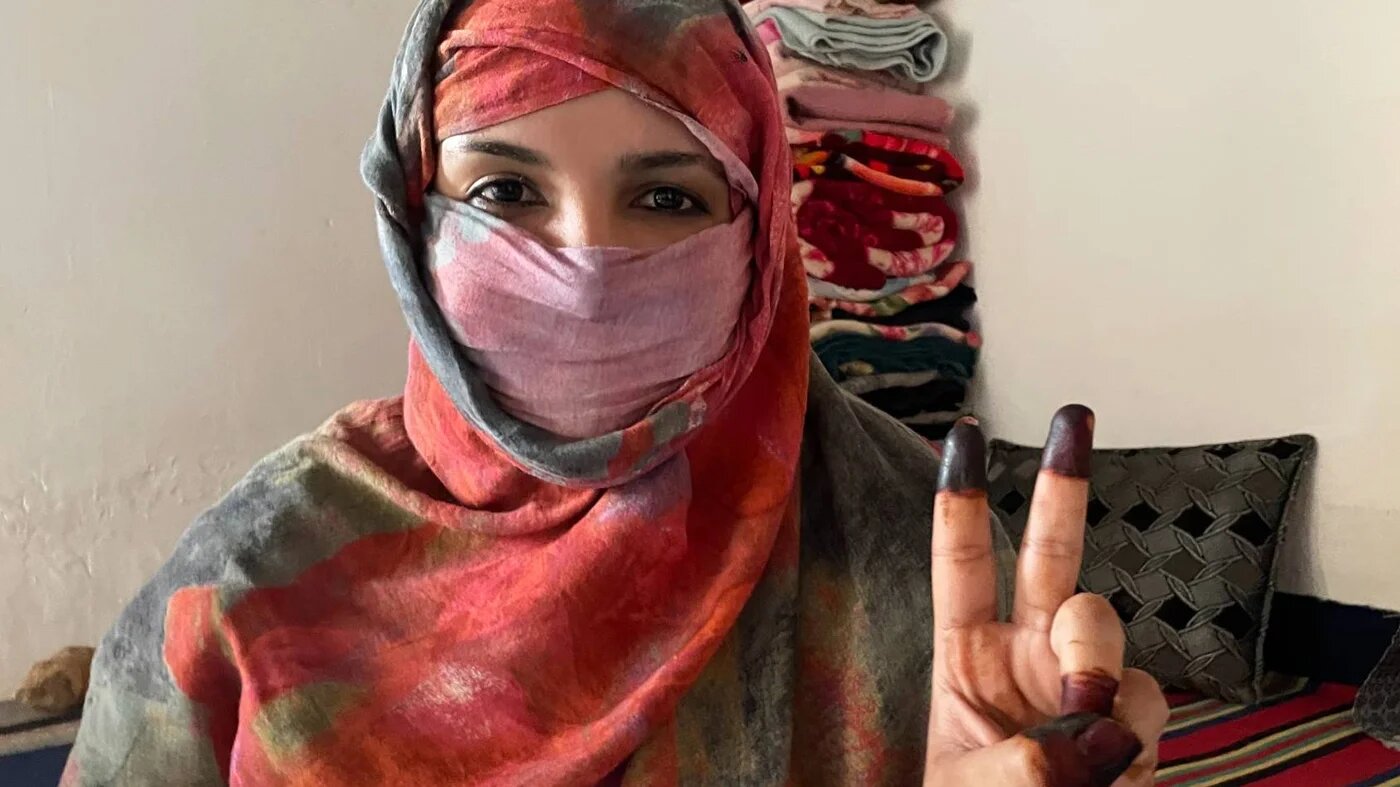 Khadjetu Salku, 25 ans, regrette de ne plus pouvoir boire le thé avec ses amies à Tifariti (MEE/Daniel Hilton)