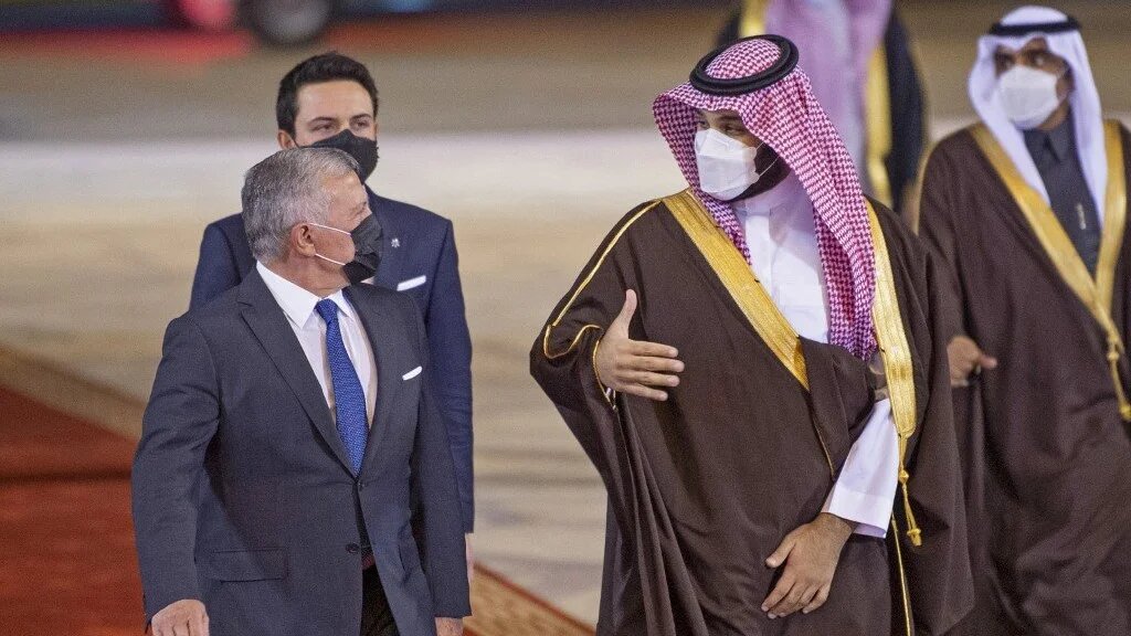 King Abdullah of Jordan with Saudi Arabian Crown Prince Mohammad bin Salman