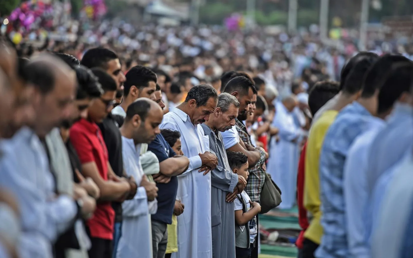 Au Caire, des fidèles participent aux prières de l’Aïd al-Fitr, marquant la fin du Ramadan (AFP)