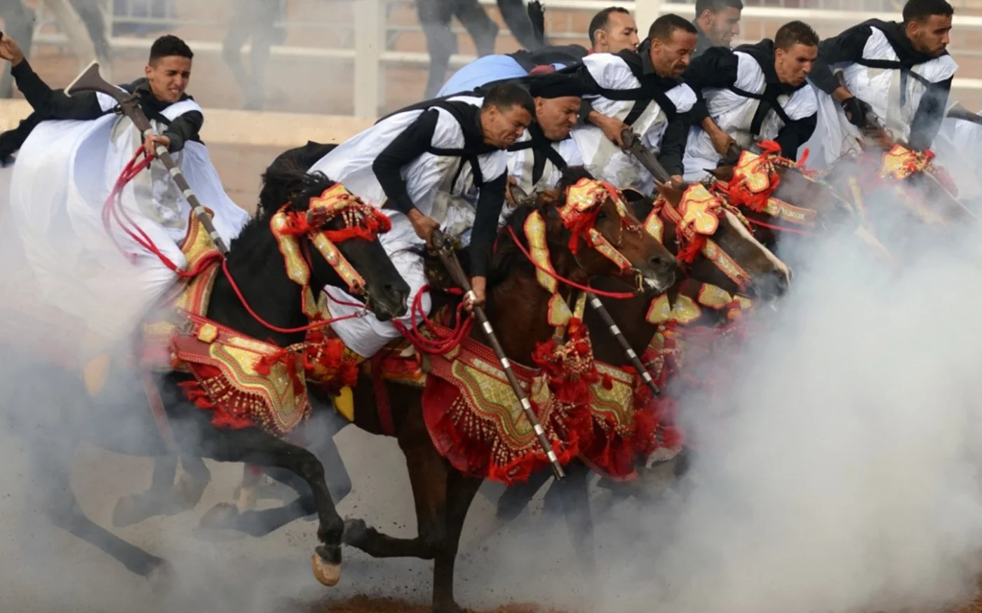 Le nom en arabe dialectal&nbsp;tbourida&nbsp;est dérivé de baroud qui signifie poudre à canon (AFP/Fadel Senna)