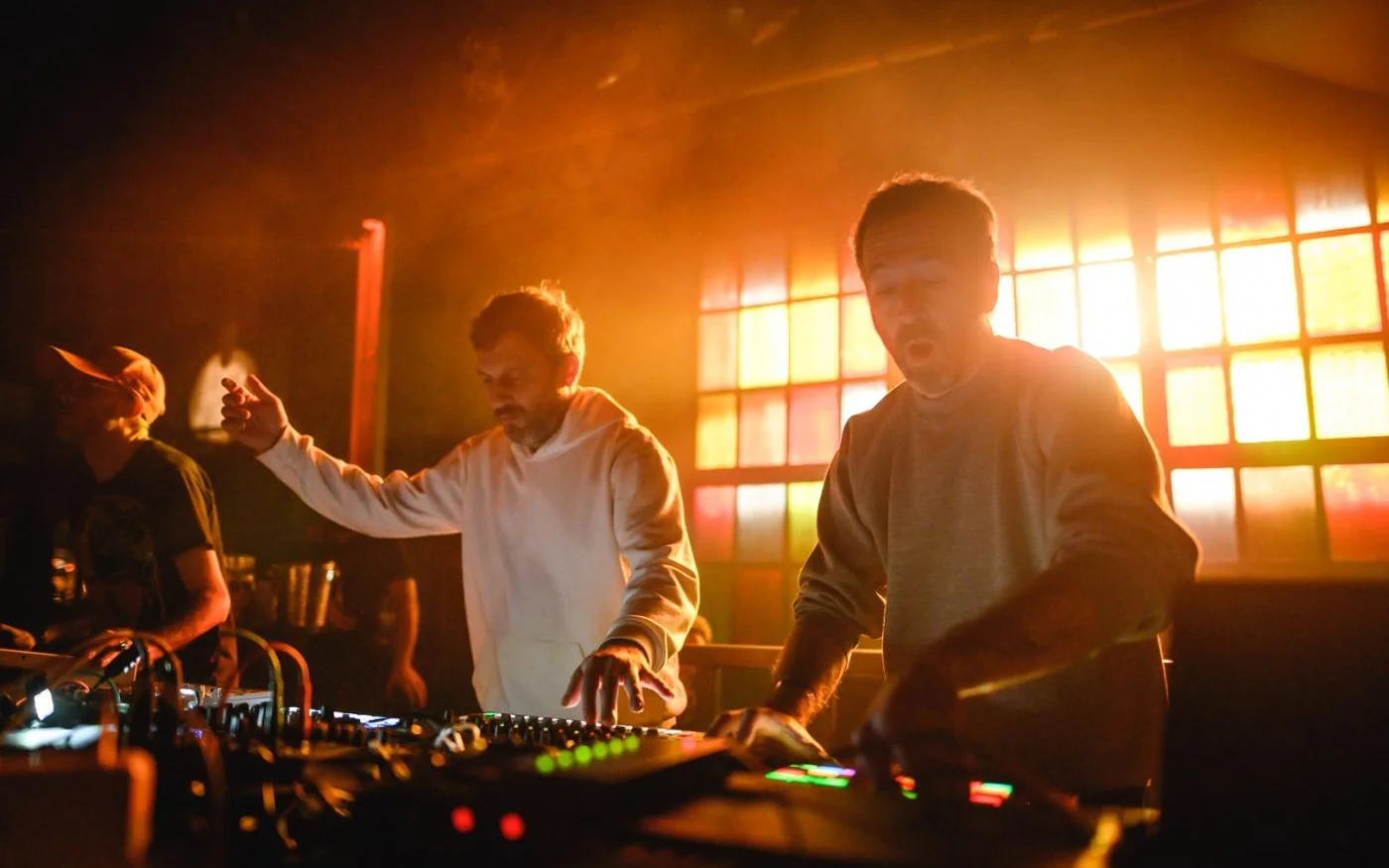Acid Arab sur scène, en format DJ set (avec l’aimable autorisation d’Acid Arab)