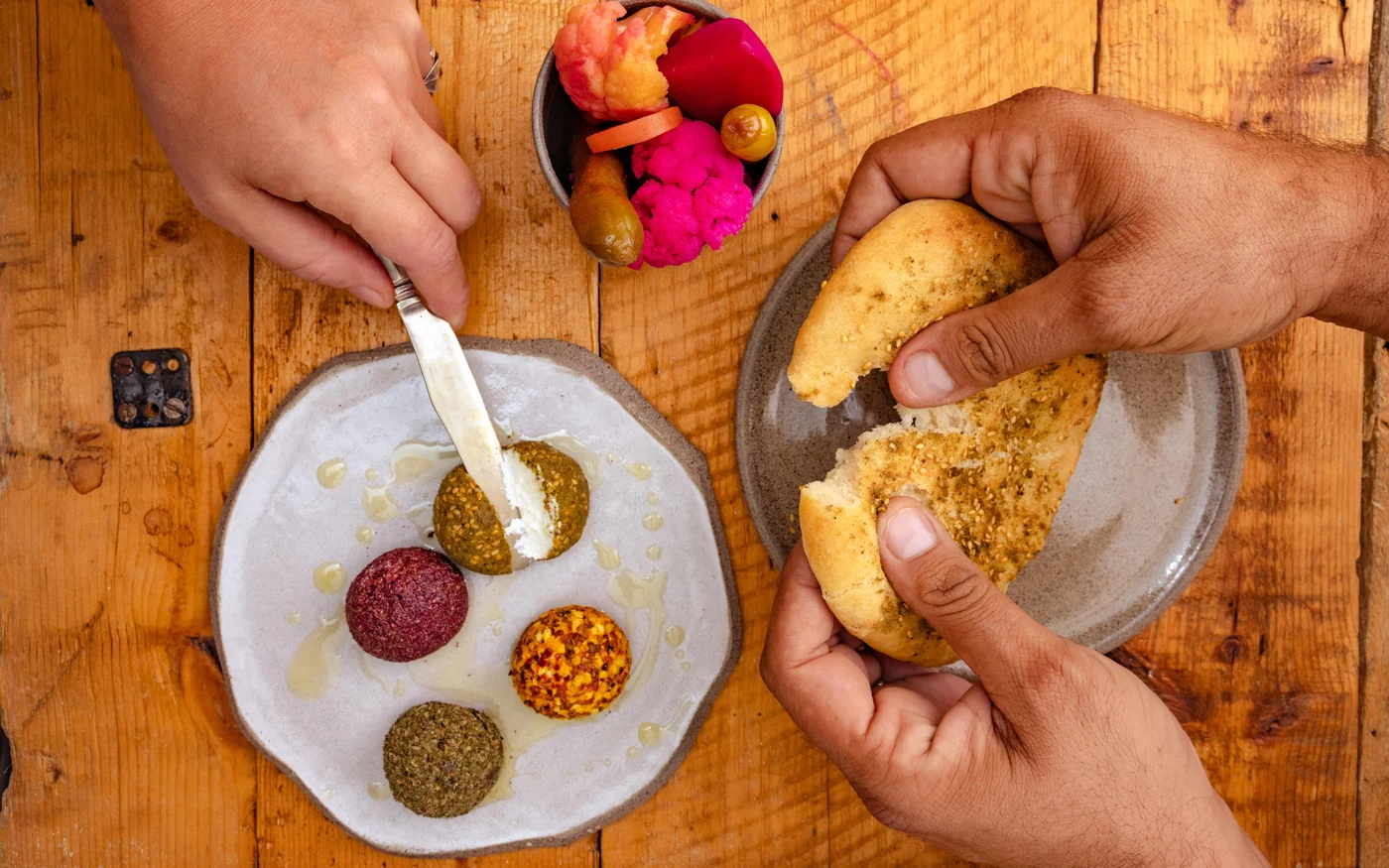 Le chef Fadi Kattan utilise certains de ses ingrédients préférés dans son menu à Akub (Photo fournie)