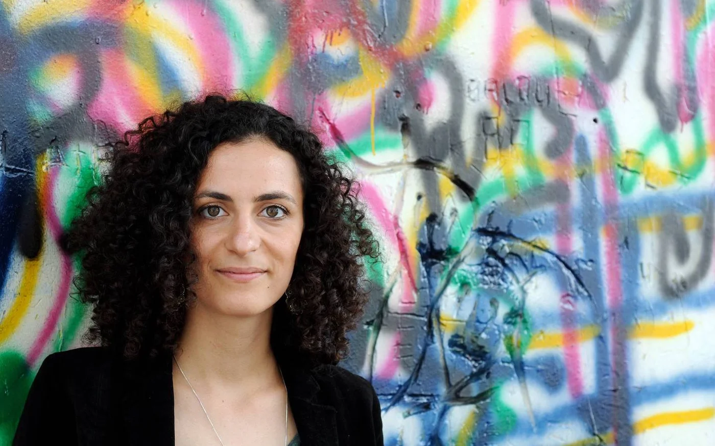 Chowra Makaremi, anthropologue à l’École des hautes études en sciences sociales (EHESS) à Paris, mène un travail de recherche sur les massacres de masse post-révolutionnaires perpétrés en Iran et les enjeux de mémoire liés à ces violences d’État (Facebook/Chowra Makaremi)