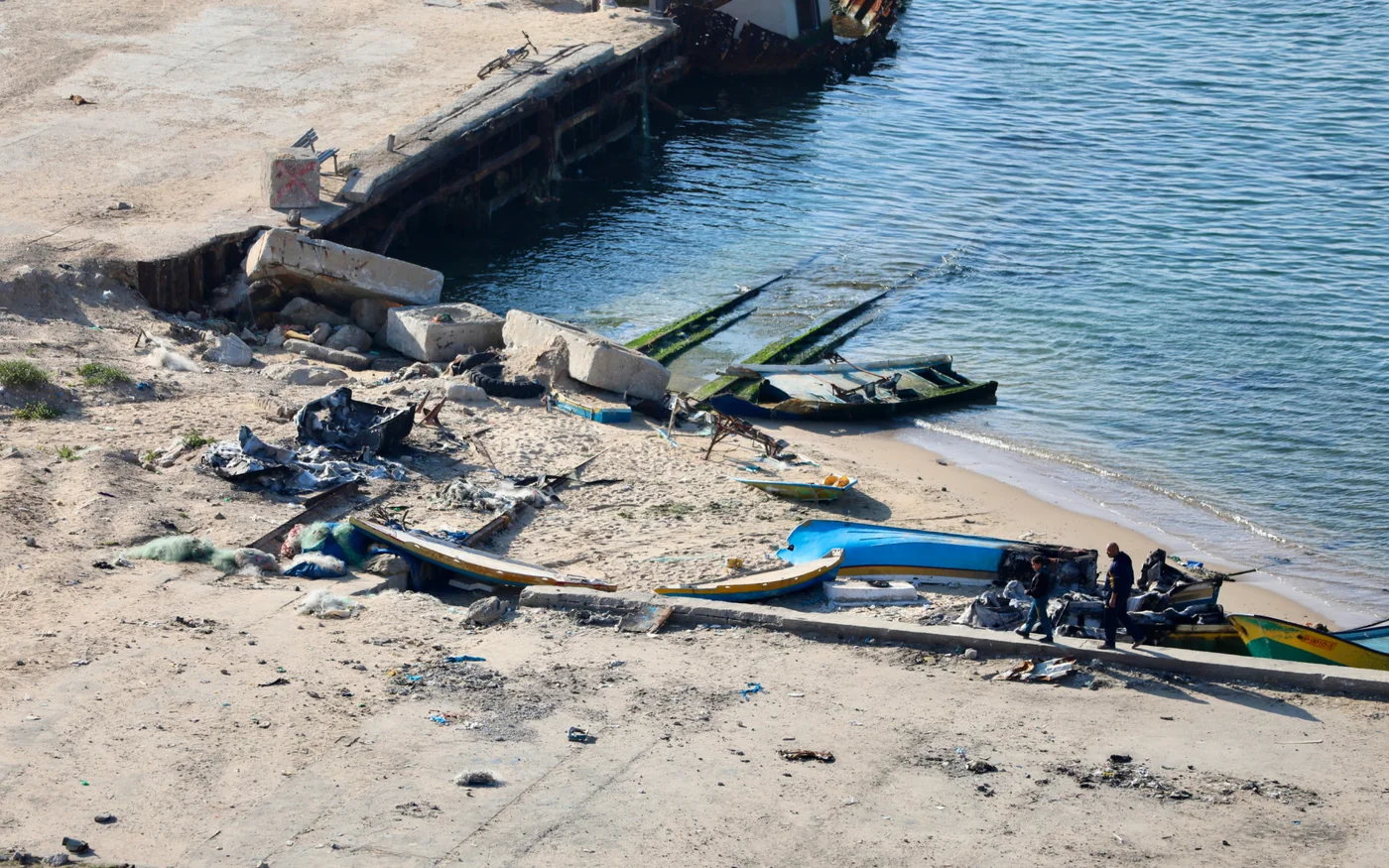 Depuis 2007, le port de Gaza est soumis à un&nbsp;blocus naval&nbsp;imposé par Israël et les activités du port étaient limitées à la pêche artisanale (MEE/Mohammed al-Hajjar)